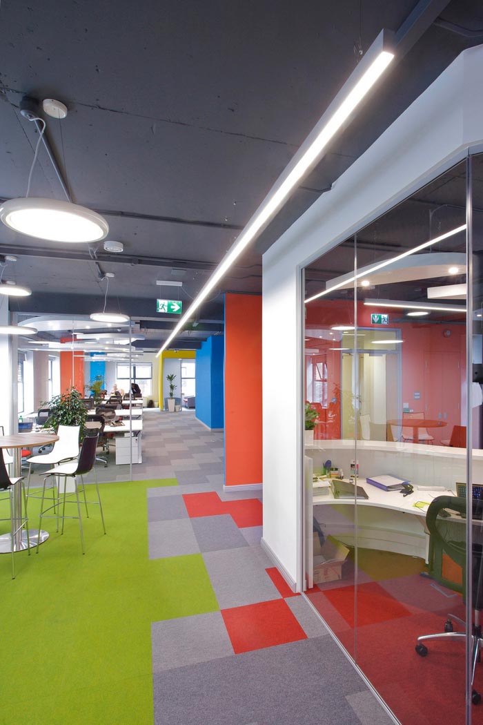 上?？萍脊巨k公室裝修設(shè)計-第5張圖片-上海古都建筑設(shè)計集團