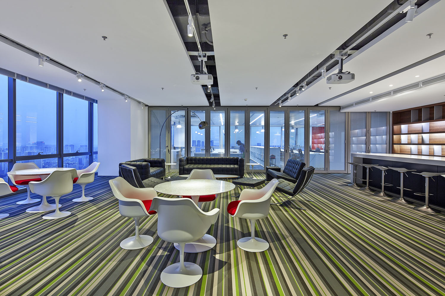 上海辦公室裝修時(shí)代科技裝修設(shè)計(jì)-第1張圖片-上海古都建筑設(shè)計(jì)集團(tuán) 上海辦公室裝修時(shí)代科技裝修設(shè)計(jì)-第1張圖片-上海古都建筑設(shè)計(jì)集團(tuán)