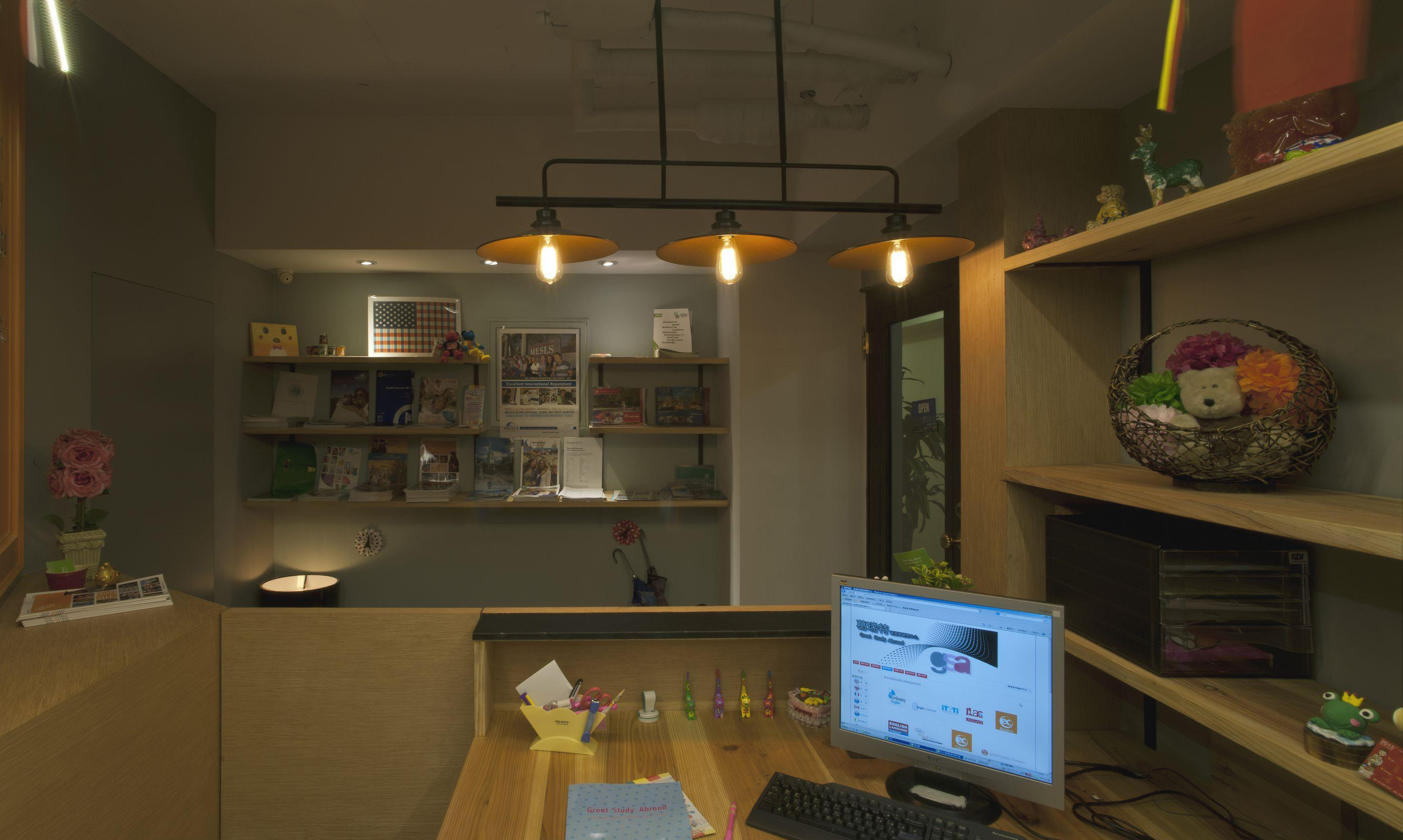 徐匯區(qū)復古圖書室裝修設(shè)計-第4張圖片-上海古都建筑設(shè)計集團 徐匯區(qū)復古圖書室裝修設(shè)計-第4張圖片-上海古都建筑設(shè)計集團