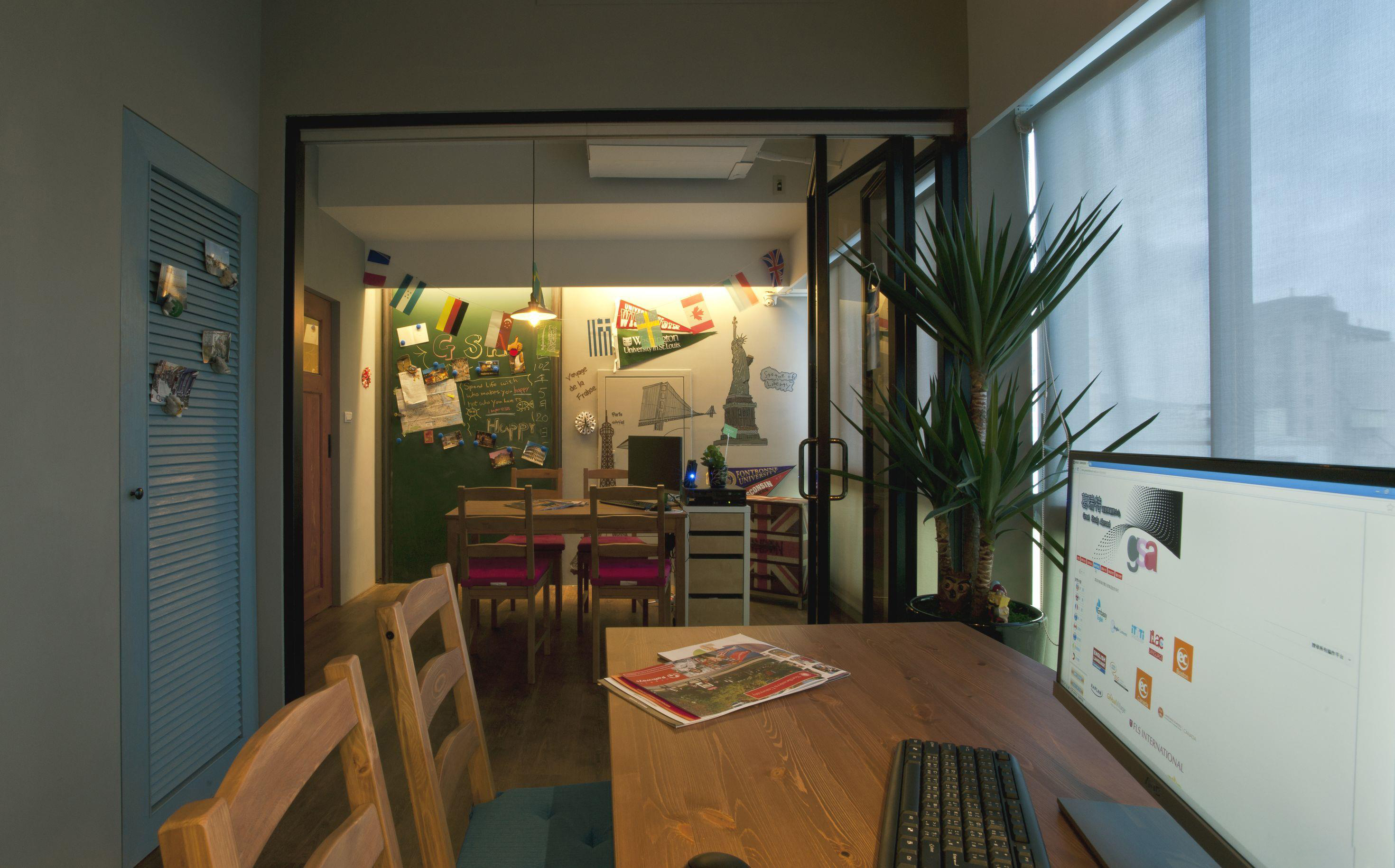 黃浦區(qū)觀景辦公室裝修設(shè)計(jì)-第7張圖片-上海古都建筑設(shè)計(jì)集團(tuán) 黃浦區(qū)觀景辦公室裝修設(shè)計(jì)-第7張圖片-上海古都建筑設(shè)計(jì)集團(tuán)