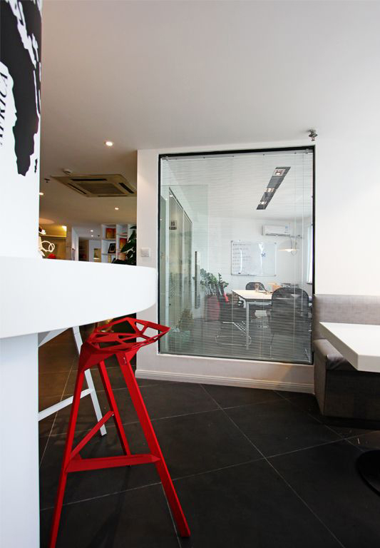 長寧區(qū)簡約風(fēng)格辦公室裝修設(shè)計(jì)-第2張圖片-上海古都建筑設(shè)計(jì)集團(tuán) 長寧區(qū)簡約風(fēng)格辦公室裝修設(shè)計(jì)-第2張圖片-上海古都建筑設(shè)計(jì)集團(tuán)