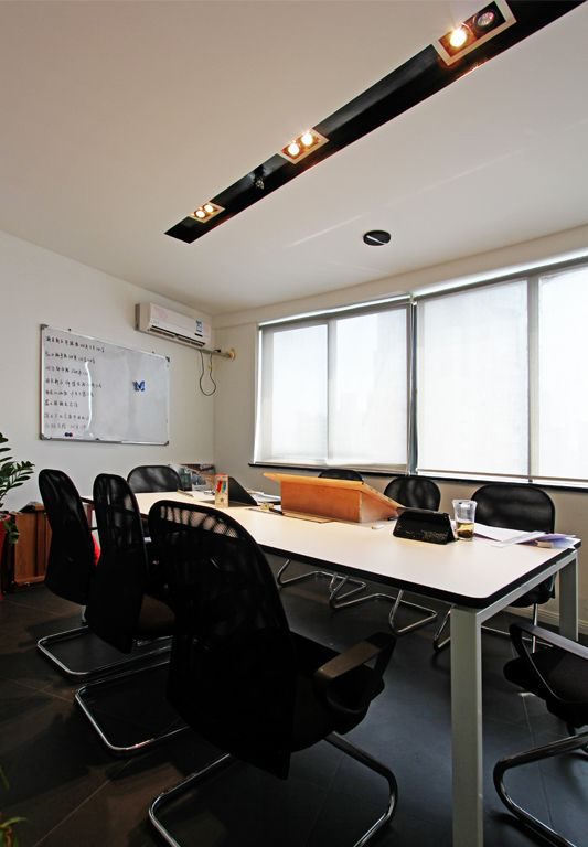 長寧區(qū)簡約風(fēng)格辦公室裝修設(shè)計(jì)-第5張圖片-上海古都建筑設(shè)計(jì)集團(tuán) 長寧區(qū)簡約風(fēng)格辦公室裝修設(shè)計(jì)-第5張圖片-上海古都建筑設(shè)計(jì)集團(tuán)