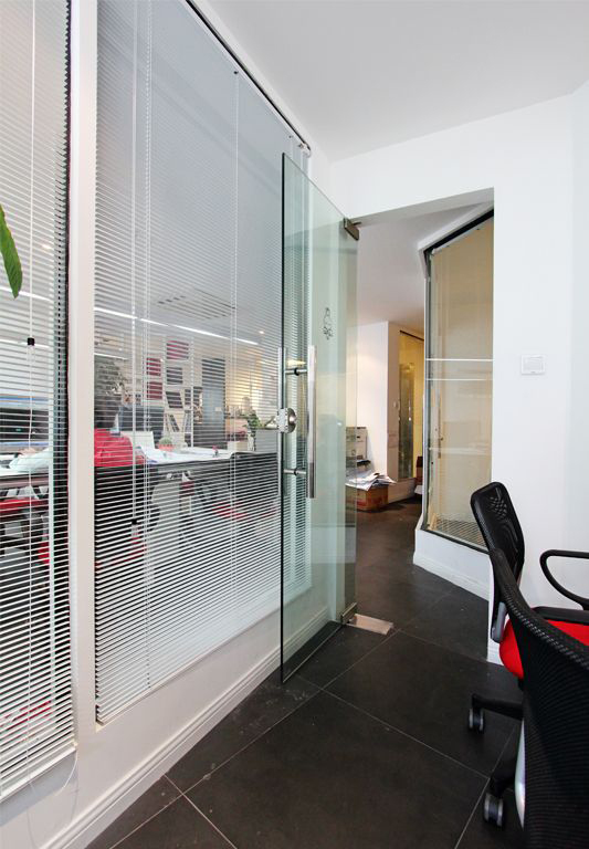 長寧區(qū)簡約風(fēng)格辦公室裝修設(shè)計(jì)-第8張圖片-上海古都建筑設(shè)計(jì)集團(tuán) 長寧區(qū)簡約風(fēng)格辦公室裝修設(shè)計(jì)-第8張圖片-上海古都建筑設(shè)計(jì)集團(tuán)