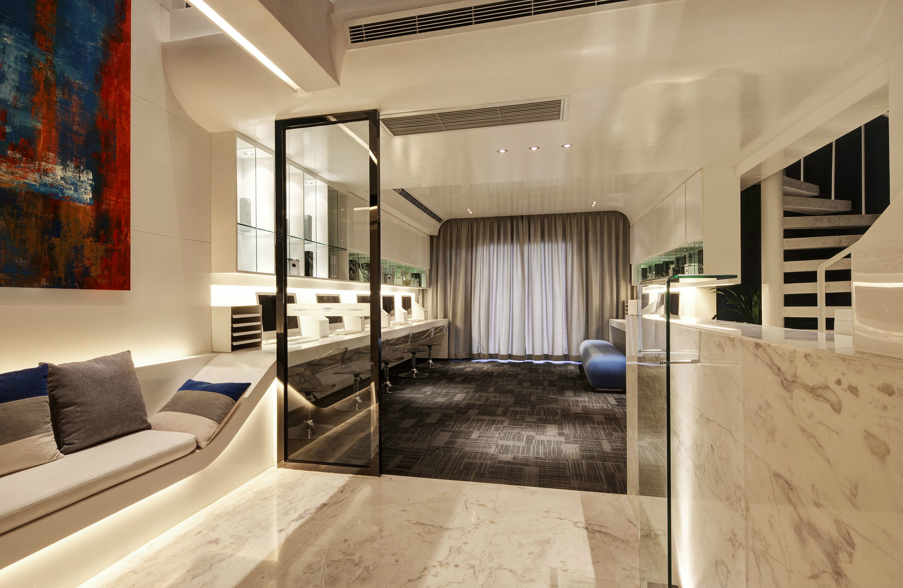 黃浦區(qū)英倫風(fēng)格辦公室裝修設(shè)計(jì)-第4張圖片-上海古都建筑設(shè)計(jì)集團(tuán) 黃浦區(qū)英倫風(fēng)格辦公室裝修設(shè)計(jì)-第4張圖片-上海古都建筑設(shè)計(jì)集團(tuán)