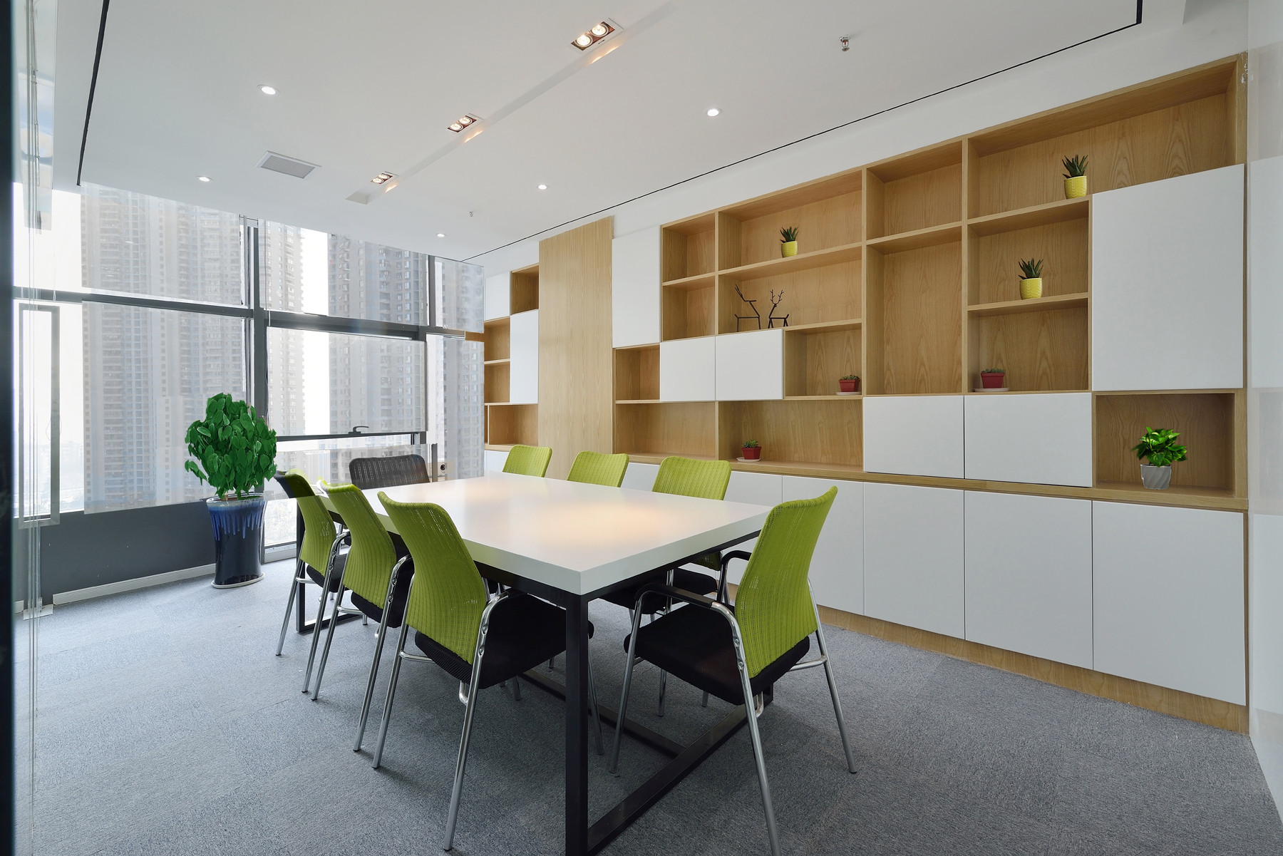 青浦區(qū)辦公室裝修簡約風(fēng)設(shè)計(jì)-第4張圖片-上海古都建筑設(shè)計(jì)集團(tuán)