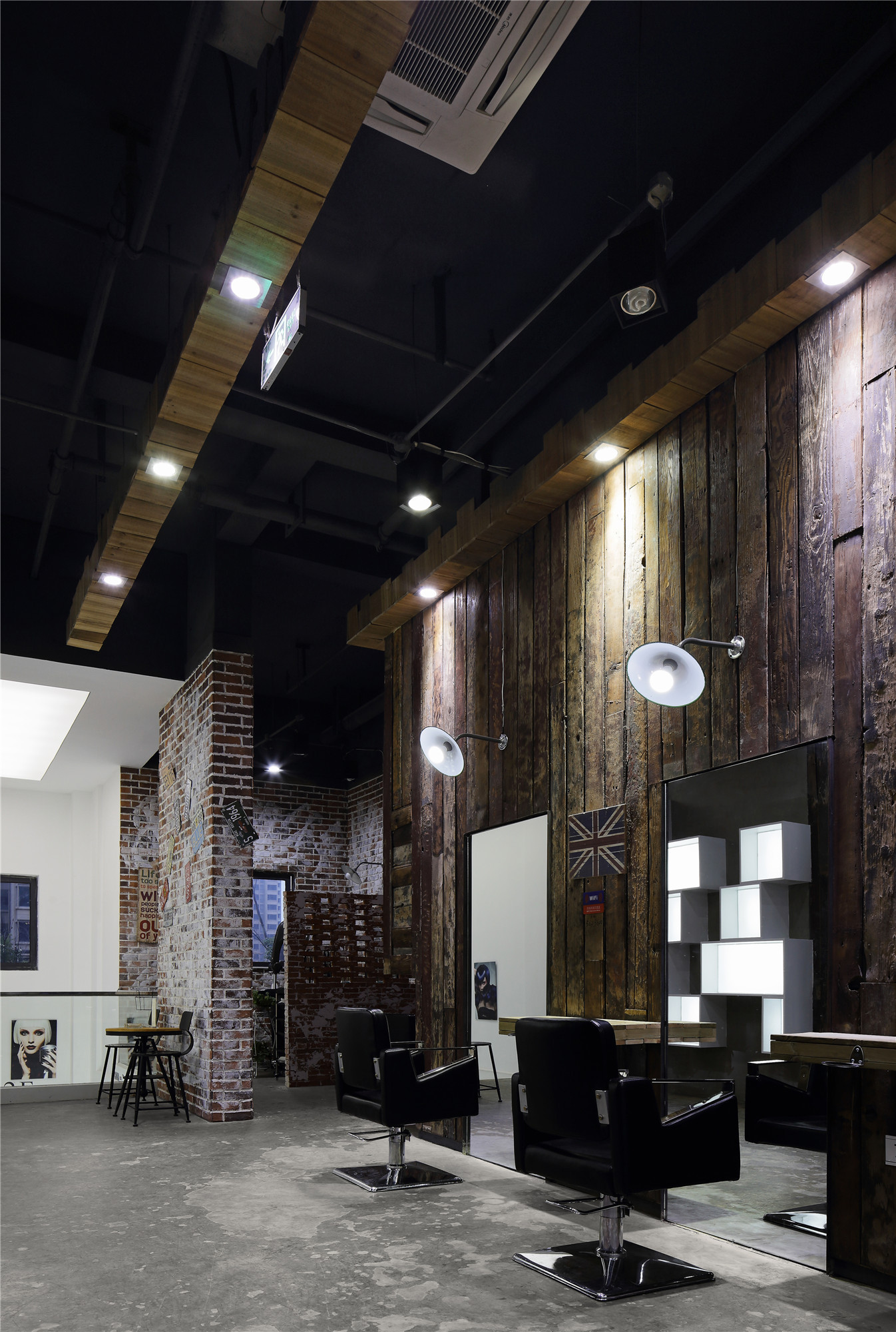 簡約理發(fā)店裝修設(shè)計效果圖-第5張圖片-上海古都建筑設(shè)計集團 簡約理發(fā)店裝修設(shè)計效果圖-第5張圖片-上海古都建筑設(shè)計集團