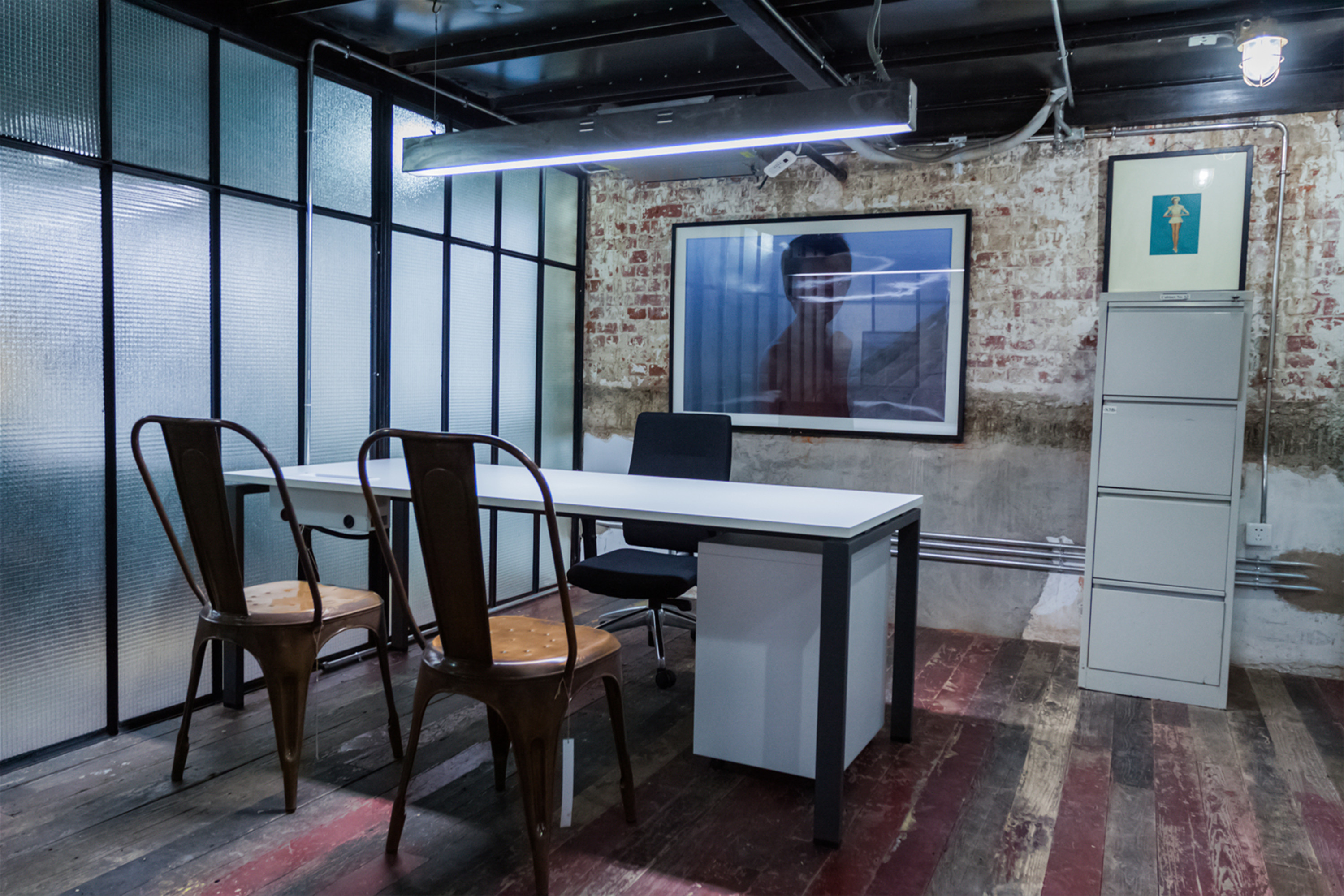 青浦區(qū)工業(yè)風(fēng)開闊辦公室裝修設(shè)計-第3張圖片-上海古都建筑設(shè)計集團 青浦區(qū)工業(yè)風(fēng)開闊辦公室裝修設(shè)計-第3張圖片-上海古都建筑設(shè)計集團