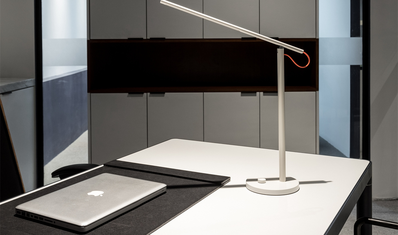 白色極簡辦公室裝修設(shè)計-第1張圖片-上海古都建筑設(shè)計集團