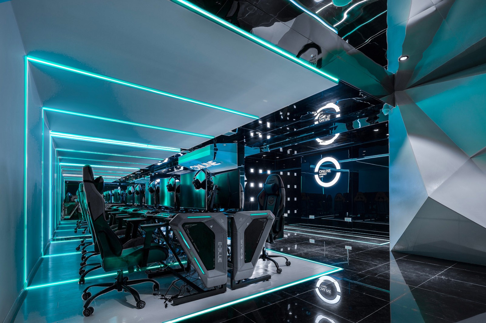 科技電競風(fēng)格網(wǎng)吧裝修設(shè)計-第2張圖片-上海古都建筑設(shè)計集團(tuán) 科技電競風(fēng)格網(wǎng)吧裝修設(shè)計-第2張圖片-上海古都建筑設(shè)計集團(tuán)