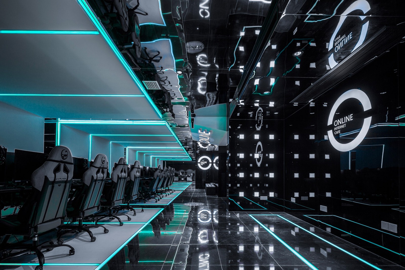 科技電競風(fēng)格網(wǎng)吧裝修設(shè)計-第3張圖片-上海古都建筑設(shè)計集團(tuán) 科技電競風(fēng)格網(wǎng)吧裝修設(shè)計-第3張圖片-上海古都建筑設(shè)計集團(tuán)