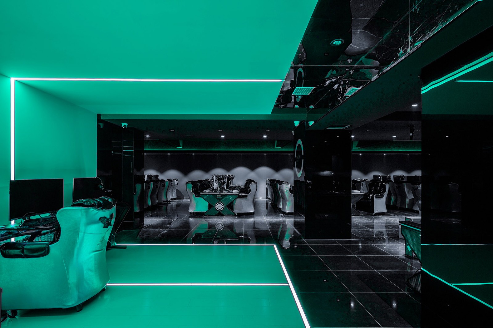 科技電競風(fēng)格網(wǎng)吧裝修設(shè)計-第5張圖片-上海古都建筑設(shè)計集團(tuán) 科技電競風(fēng)格網(wǎng)吧裝修設(shè)計-第5張圖片-上海古都建筑設(shè)計集團(tuán)