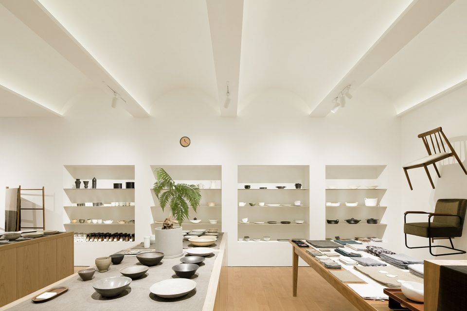 原木簡約家具店裝修設(shè)計(jì)-第4張圖片-上海古都建筑設(shè)計(jì)集團(tuán) 原木簡約家具店裝修設(shè)計(jì)-第4張圖片-上海古都建筑設(shè)計(jì)集團(tuán)