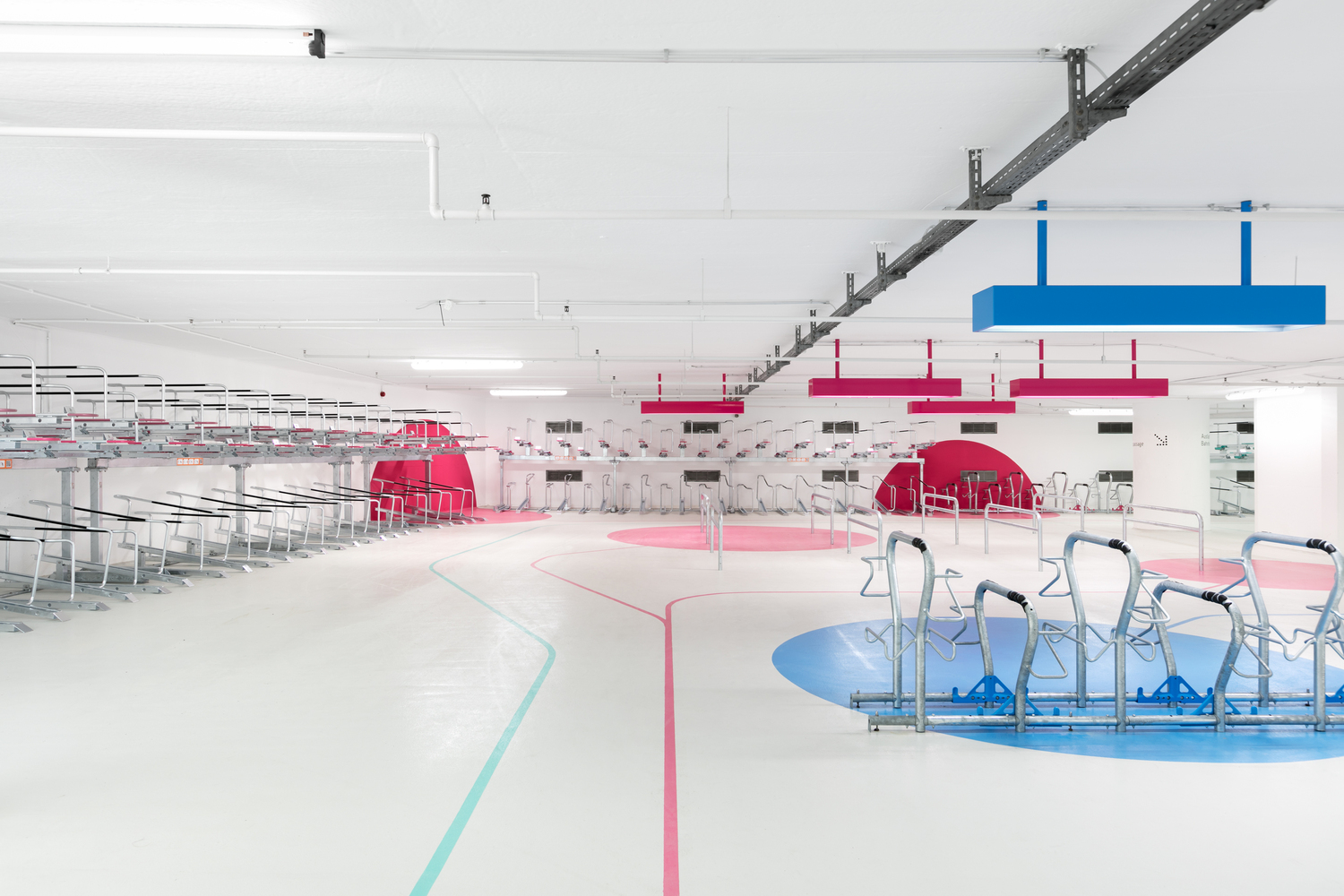 現(xiàn)代簡(jiǎn)約自行車停車場(chǎng)裝修設(shè)計(jì)-第6張圖片-上海古都建筑設(shè)計(jì)集團(tuán)