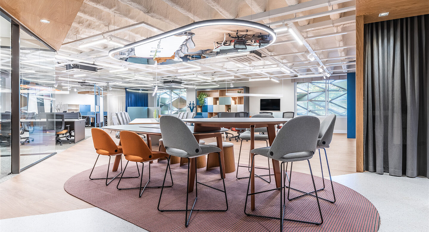 時尚簡約公共辦公空間裝修設(shè)計(jì)-第2張圖片-上海古都建筑設(shè)計(jì)集團(tuán) 時尚簡約公共辦公空間裝修設(shè)計(jì)-第2張圖片-上海古都建筑設(shè)計(jì)集團(tuán)